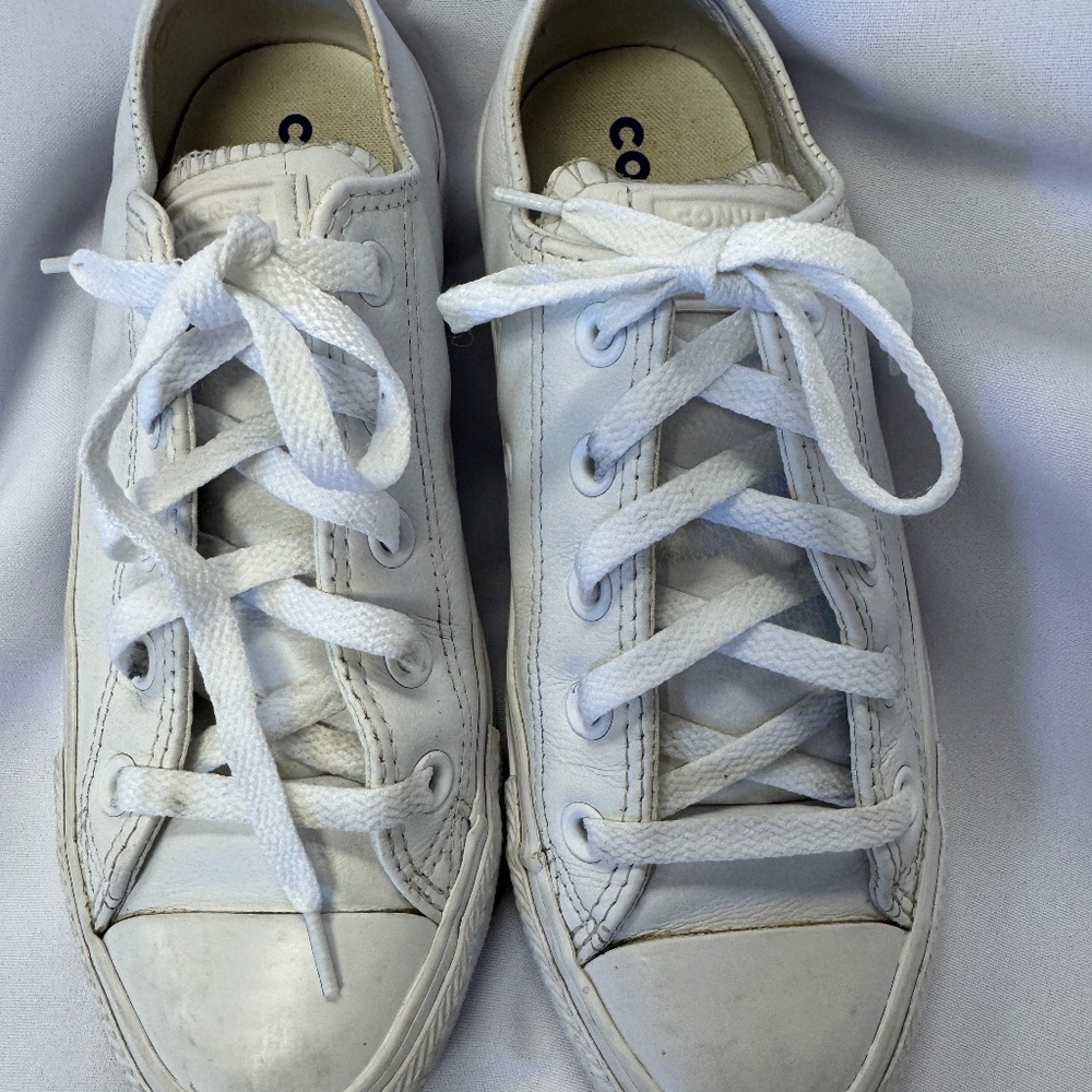Converse Chuck Taylor All Star Low Top Sneaker White Leather Size 6 - Picture 3 of 10